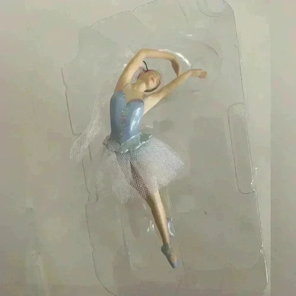 Hallmark Keepsake Ornament - Picture 11 of 11